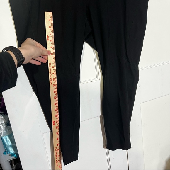 Torrid Leggings High Rise Full-Length Pocket Black Size 5X / 28 Active Workout - Picture 8 of 13